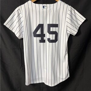 NWT Nike MLB Yankees Pinstripe Jersey Women’s medium Giraldi Cole Voit Fielder